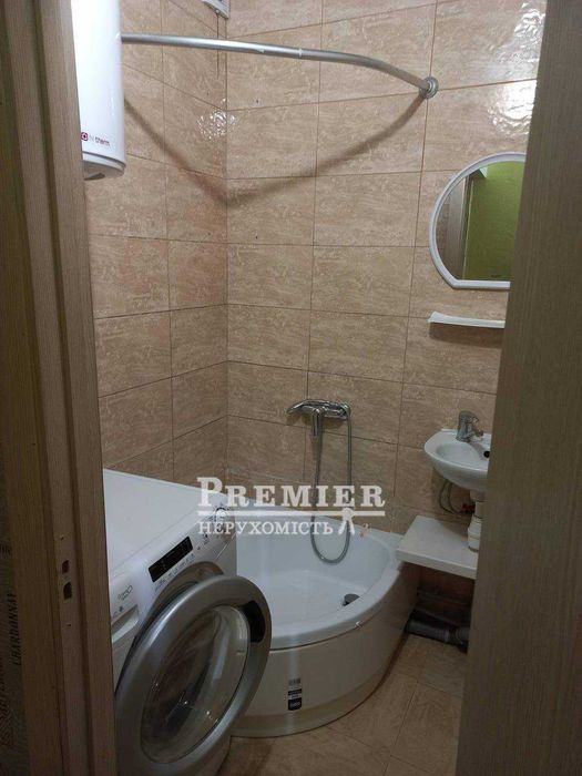Продам квартиру з ремонтом на Бочарова