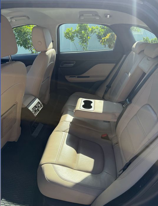 Jaguar F-Pace 2.0 i4D Prestige Aut.