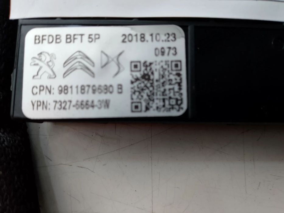 CAIXA FUSÍVEIS BATERIA PEUGEOT 3008 II / 9811879680