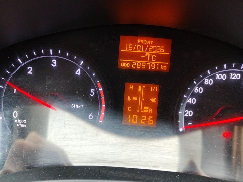 Toyota Avensis t27 kombi