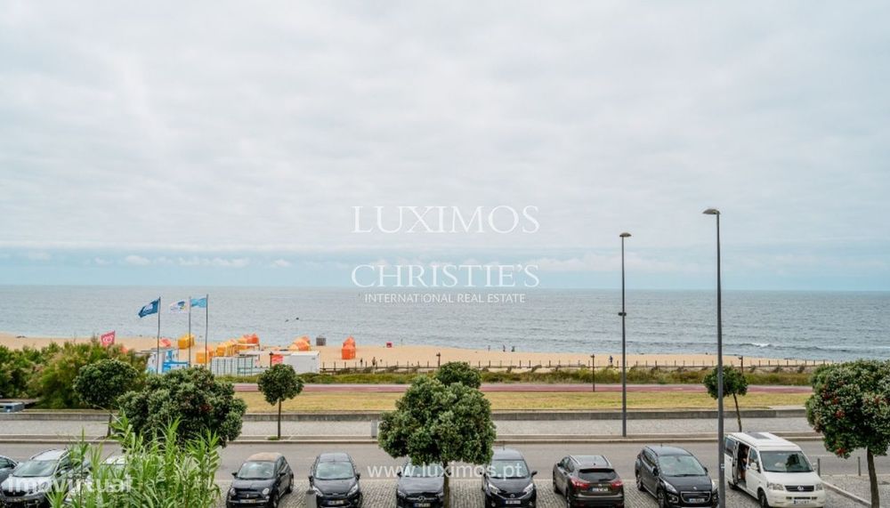 Apartamento T3 com vistas de mar, para venda, em Vila Nova de Gaia