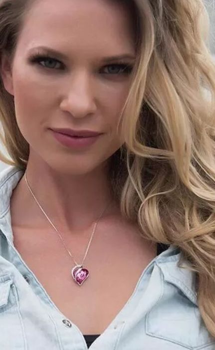 Mini Colar Esmeralda verde Love Ocean - Ctt Grátis 48