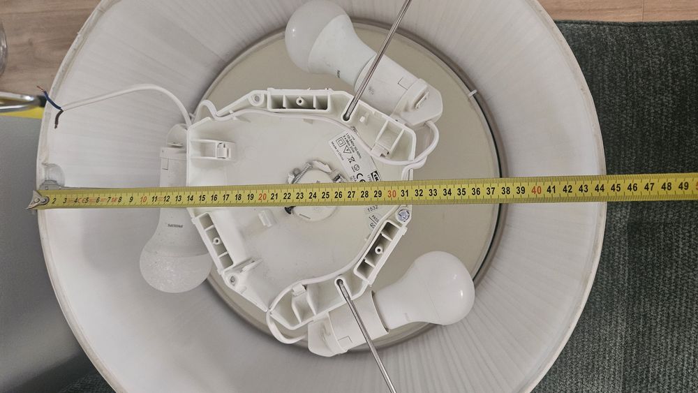 Lampa sufitowa IKEA ÅRSTID 46 cm – biały plafon