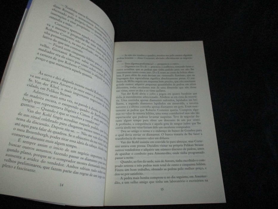 Livro Uma Chuva de Diamantes Sveva Casati Modignani