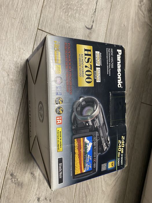 Panasonic HDC-HS700