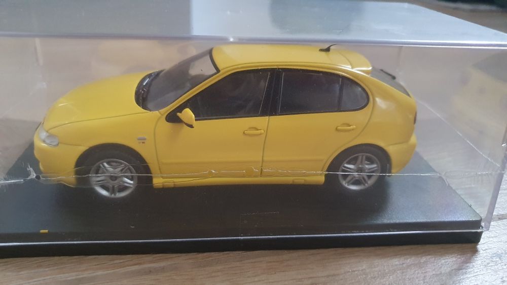 Seat Leon Cupra model zabawka  w skali 1:24