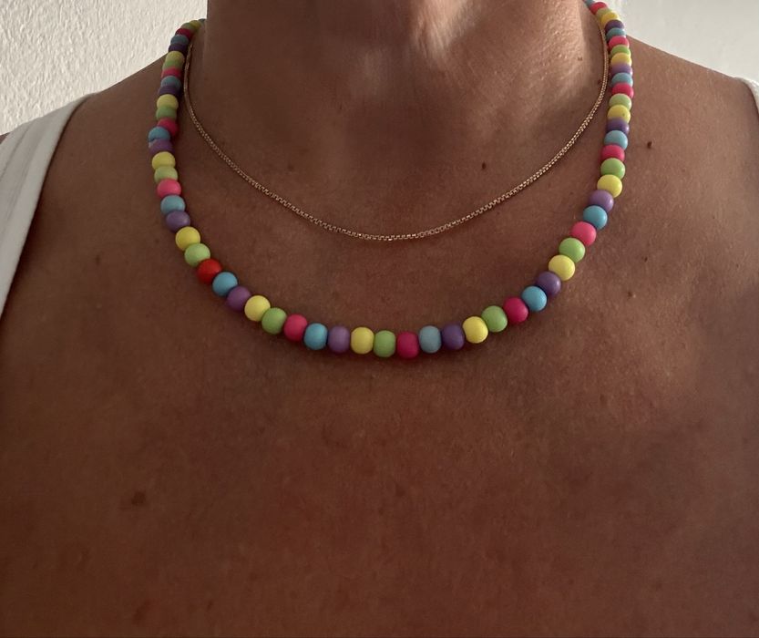 Colar “coração” colorido