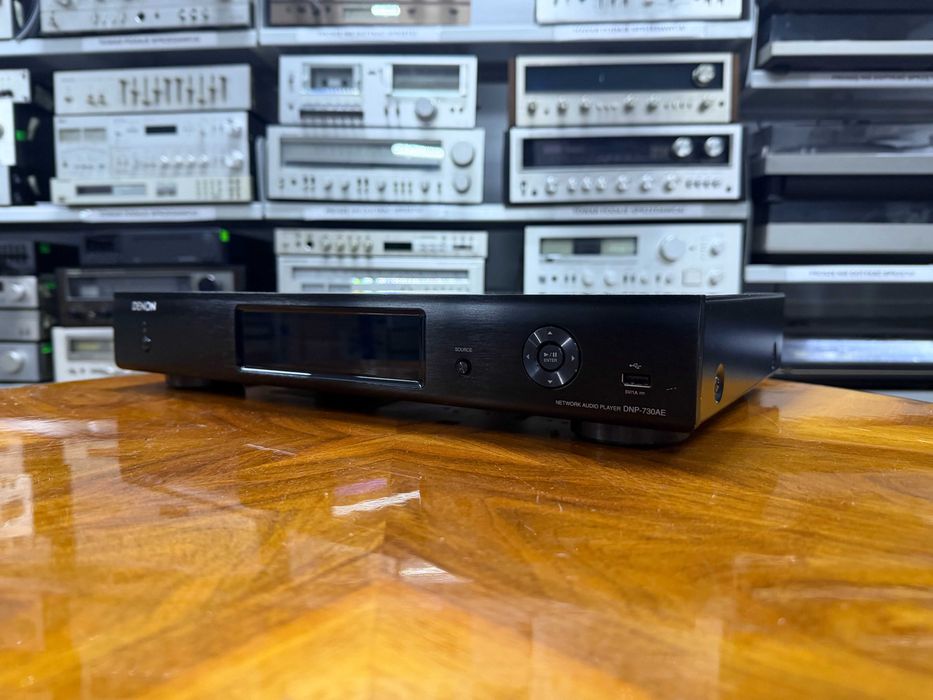 Streamer Denon DNP-730AE Audio Room