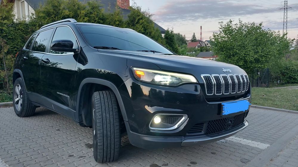 Jeep Cherokee Pierwszy właściciel w Polsce, stan bardzo dobry