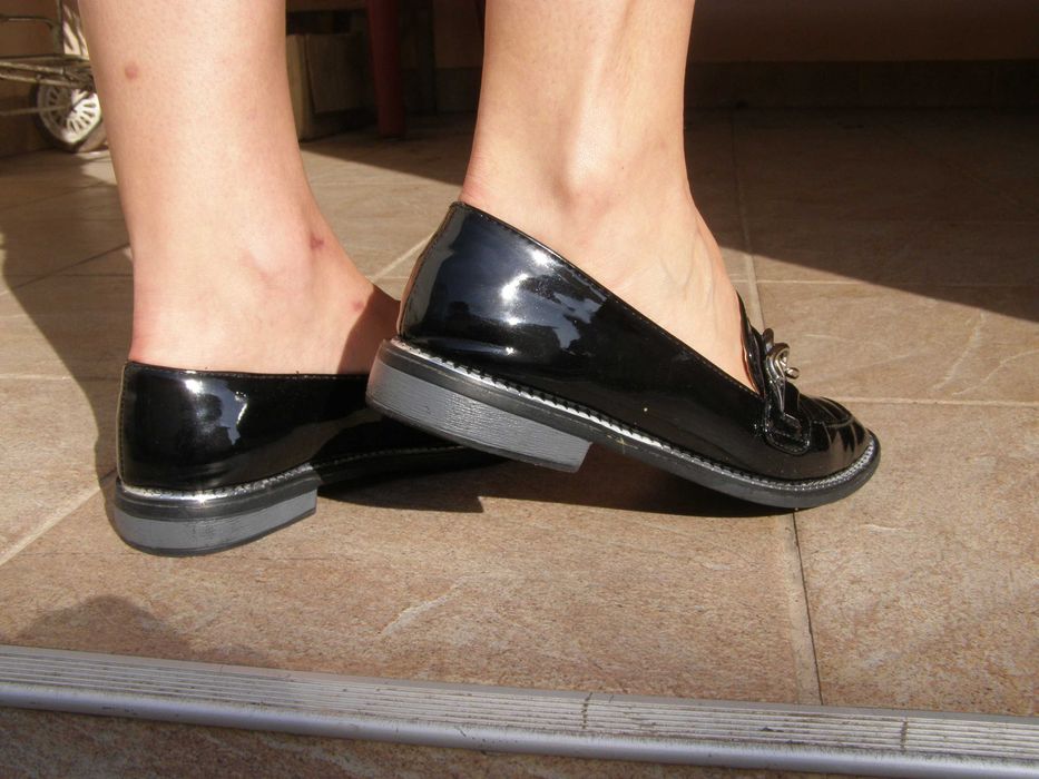 Лаковые туфли лоферы mulanka