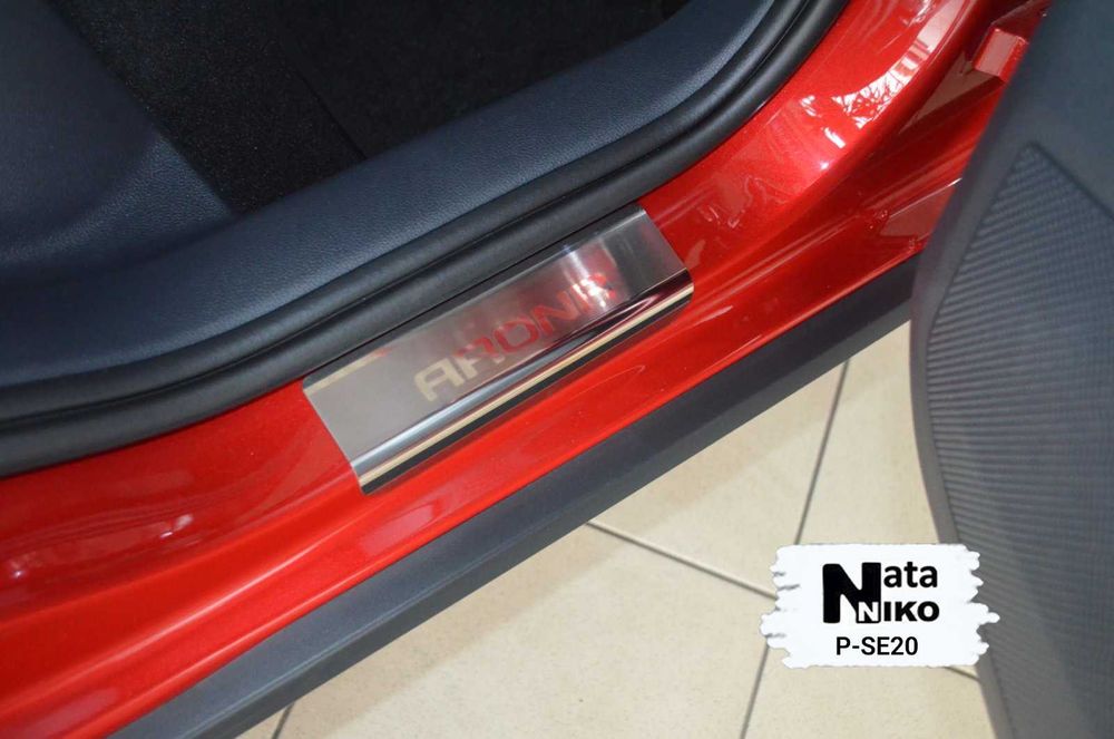 Накладки на пороги бампер на все виды авто