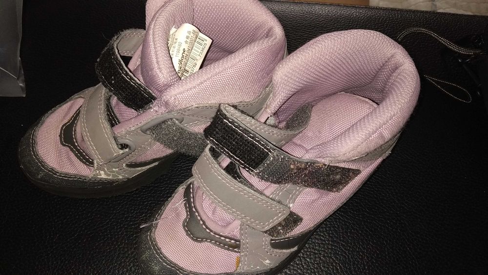 Tenis-Bota cinza e rosa, 28