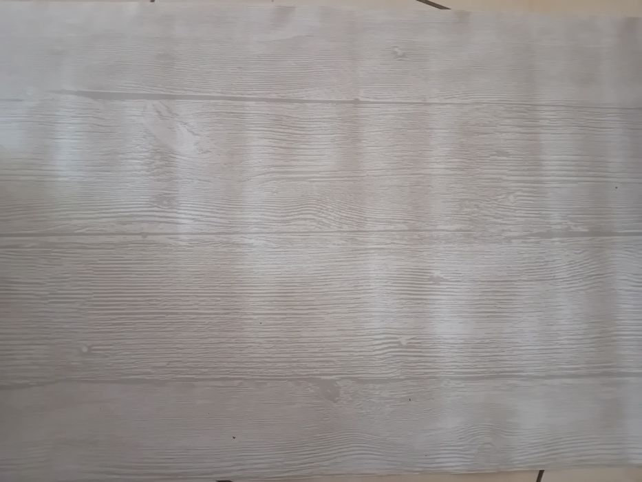 Okleina drewnopodobna imitującą panele,podłogowa