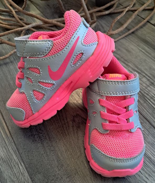 Кросівки NIKE (р.21)