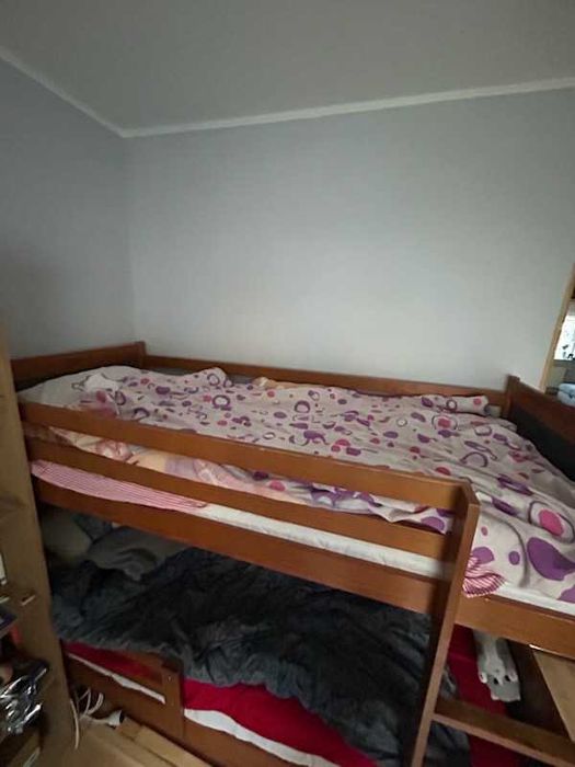 Podwójne  łóżko  dlugość 2 m