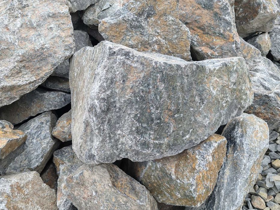 Głazy ogrodowe dolomit