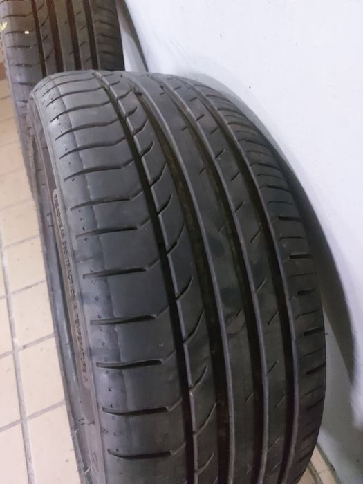 Pneus 215/45R16 semi novos