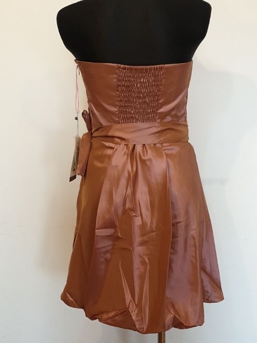 168 Nowa Sukienka Haga r.42