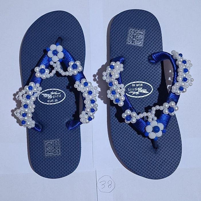 Chinelos de mulher decorados e personalizados