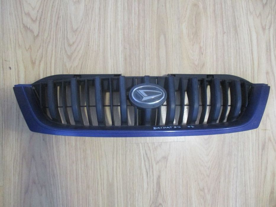 Grelha Frontal Simbolo Daihatsu Terios