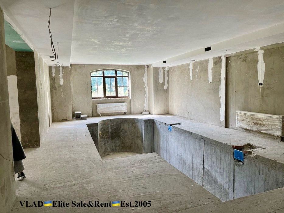 Козин. В.Дамба-2км. КМ. 1200 м2 
Продаж резиденції з виходом на Дніпро