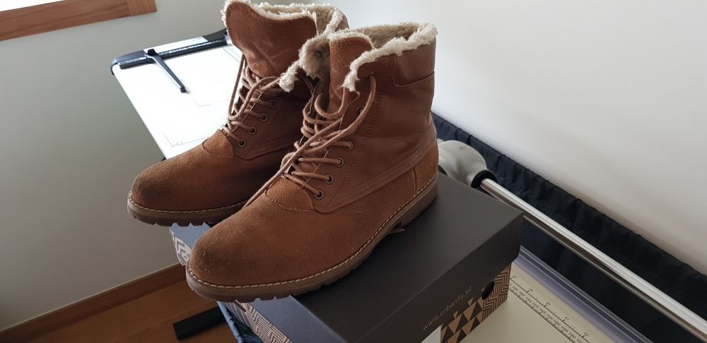 Boots Size 41..........427997636645376001