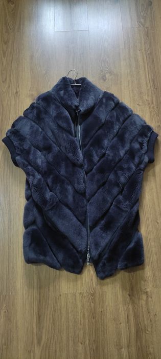 Продается полу шубок