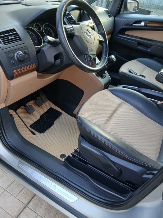 власне авто 2,5р в Україні. Автівка після Т.О.