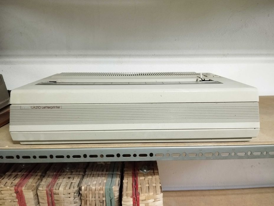 Antiga impressora Digital LetterPrint LA210 _ para coleccionador