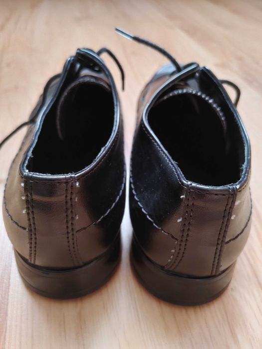 Buty wizytowe 25cm.
