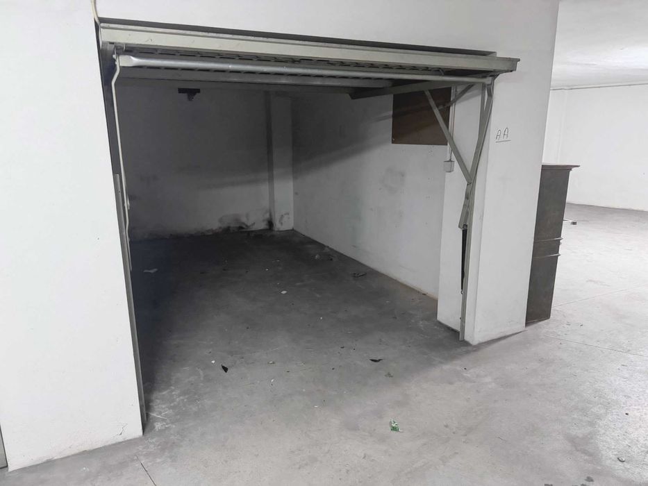 Vendo Garagem fechada Viana Castelo
