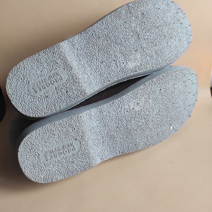 Тапки , ботинки с  мехом р.39 (.узкая нога )