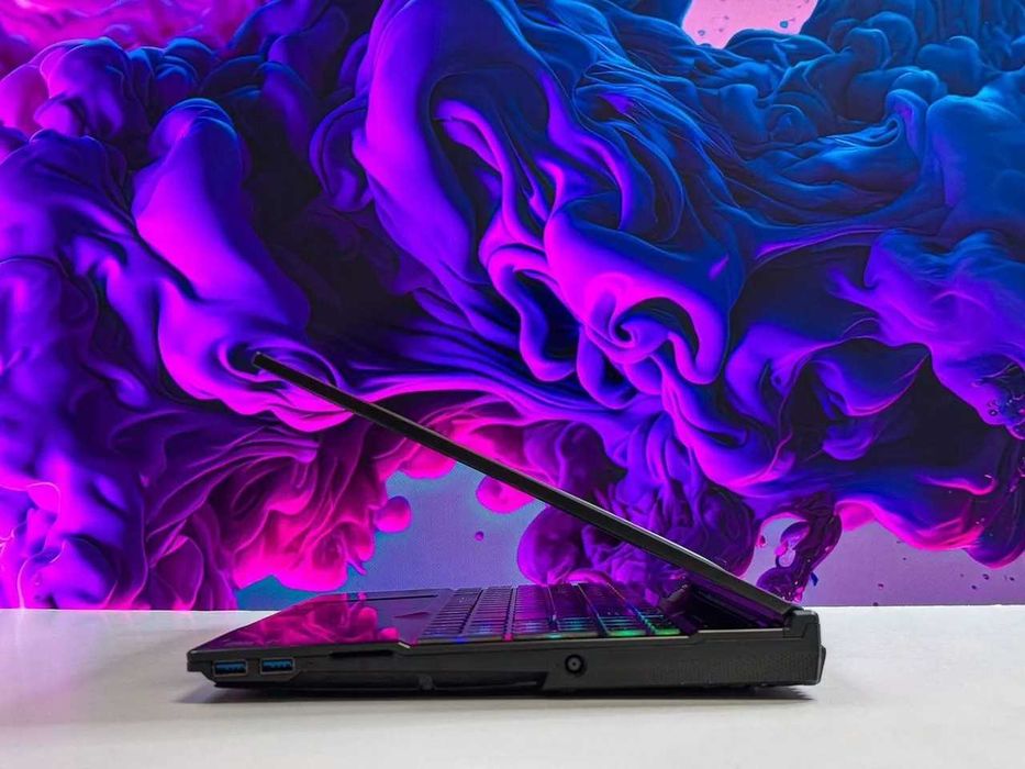 Срочно! Геймерский Ноут (8Гиговая видеокарта RTX) Киберпанк, Сталкер 2