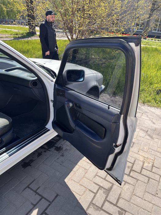 Продам BMW 520 …..