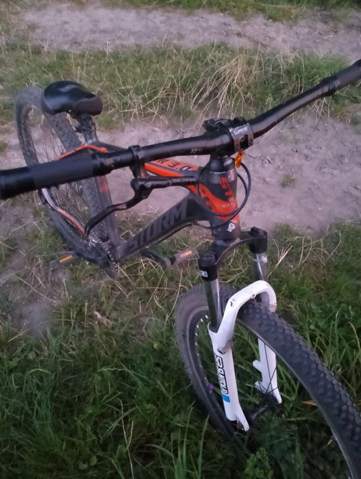 Rower storm dirt