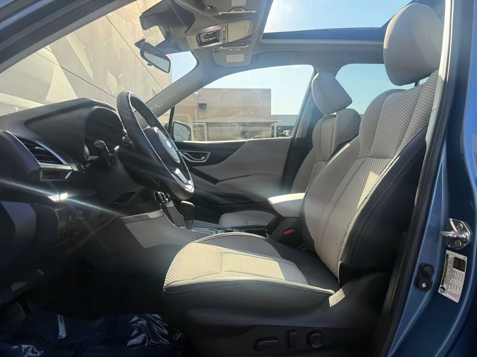 Subaru Forester      2022