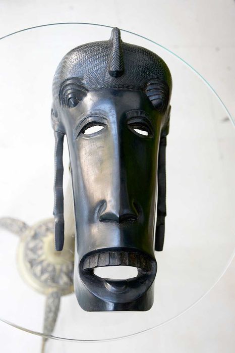 Máscara tribal africana antiga Ebano