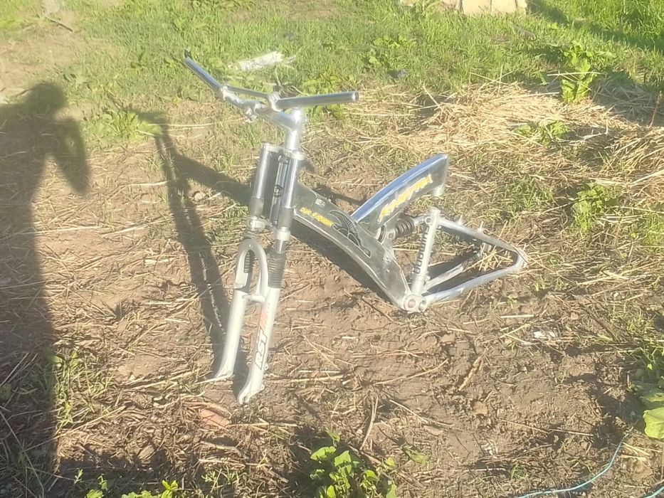 Quadro Downhill para venda