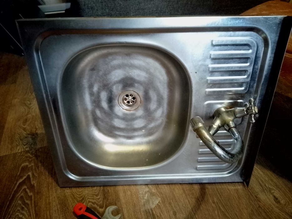 Мойка из нержавеющей стали 60 x 50 см