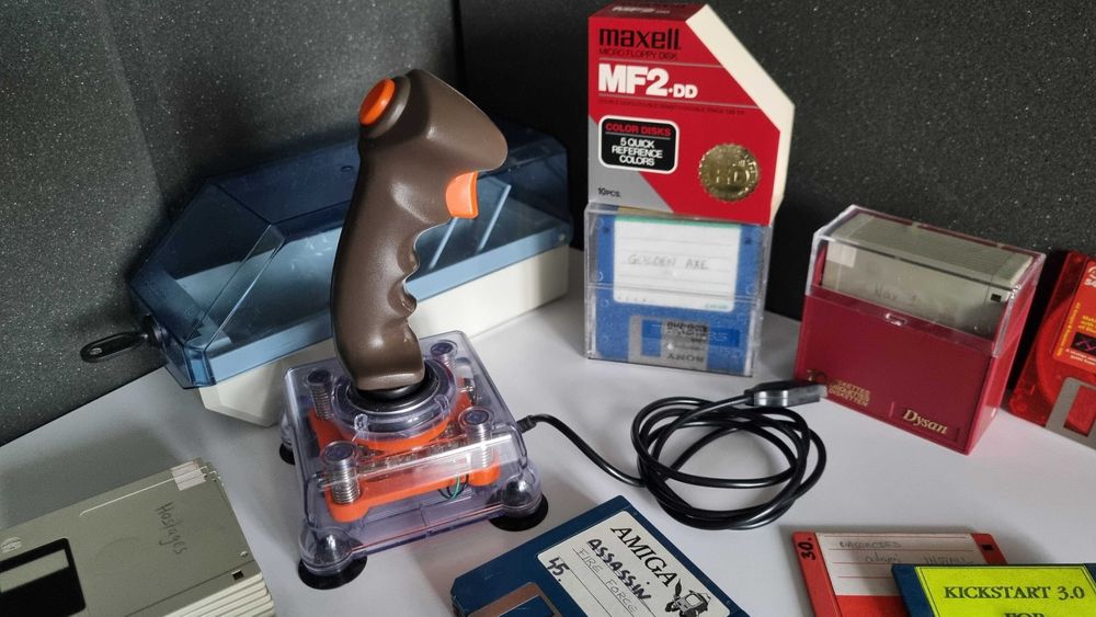Joystick Top Star Amiga w zestawie z dyskietkami