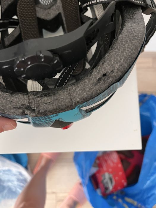 Uzwany kask dioda lampka led 52-59 cm