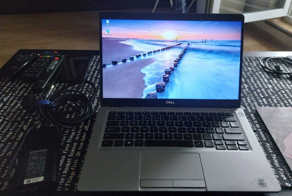 Dell Latitude 5310  Procesor Intel Core i7  10 generacji  win 11 pro