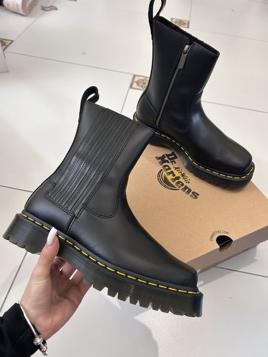 Шкіряні чоботи Dr. Martens