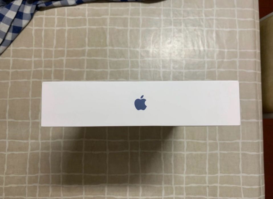 MacBook Neo blue