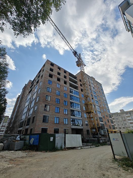 Продаж квартири. По 800$ за м². ЖК Браво. Вул. Сахарова. 2 кімнатна