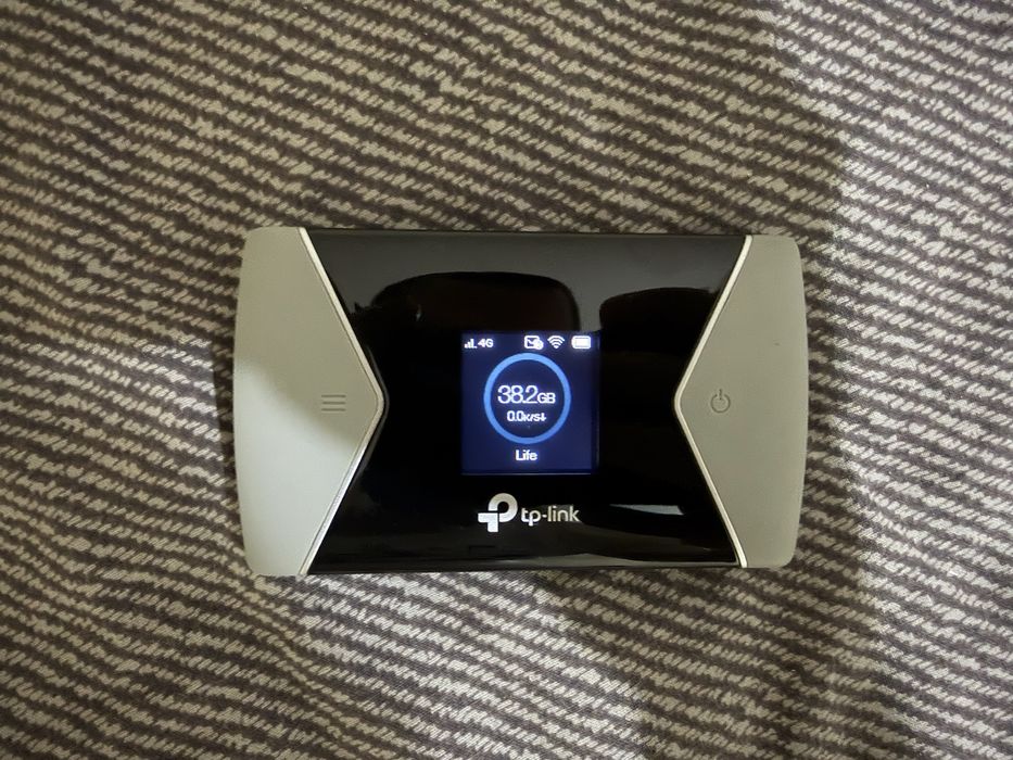 Модем 4G TP-Link M7650, тримає 15 годин