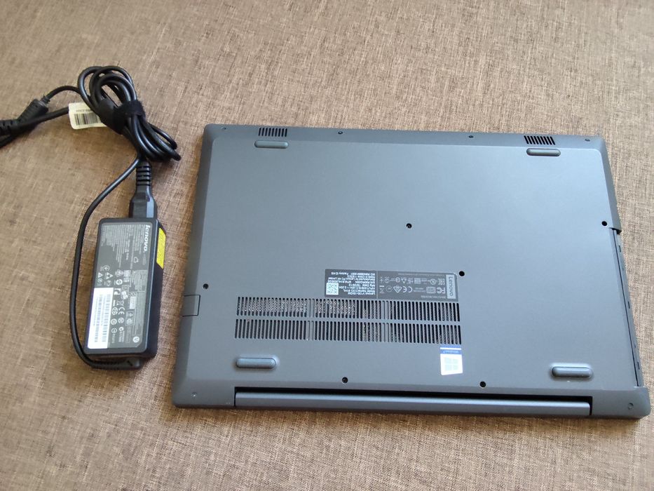 Ноутбук  LENOVO  V130-15IGM