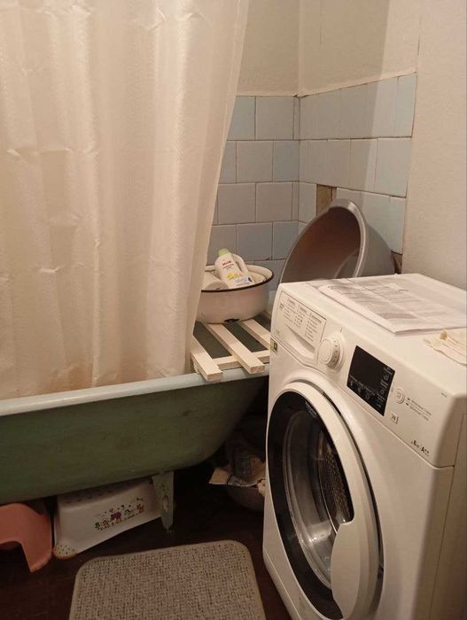 Здаю 2 кім. квартиру в Лісках