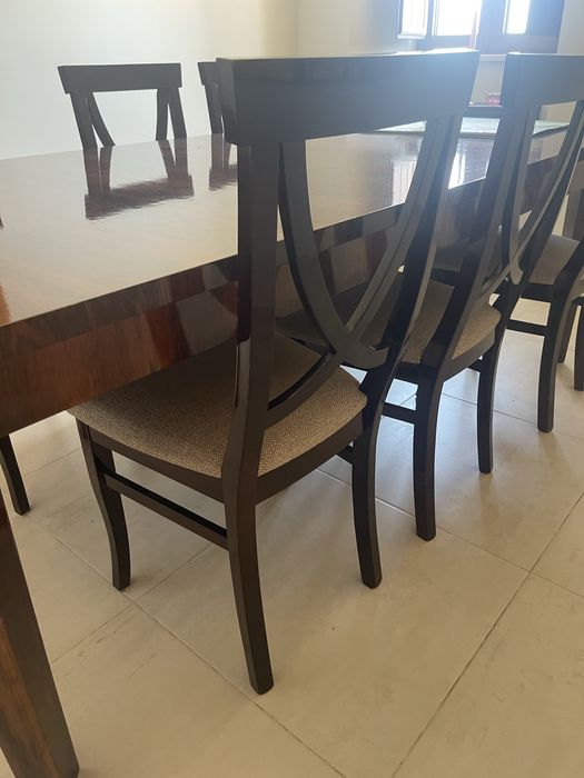 Mesa de jantar madeira com 6 cadeiras
