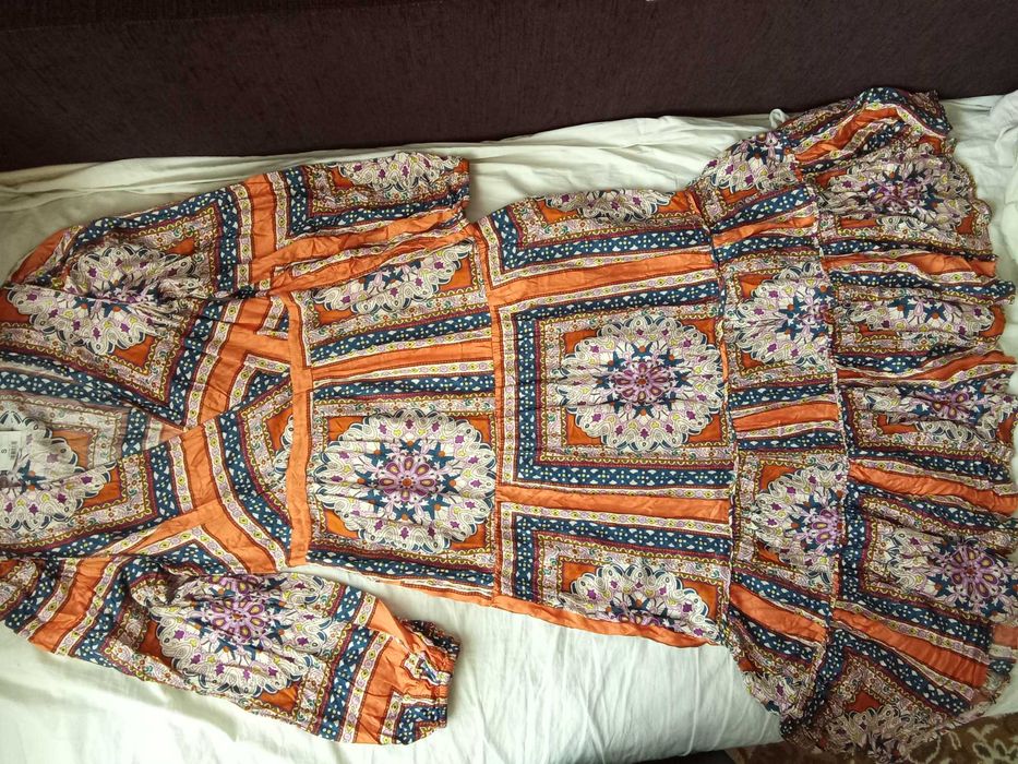 Sukienka morelowa rozmiar S, Reserved